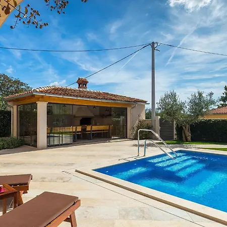 Holiday home Simeanna Kringa