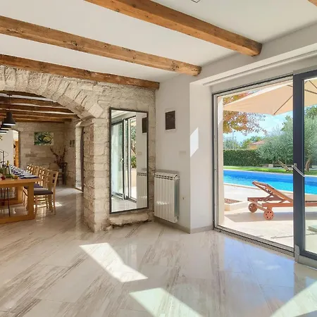 Holiday home Simeanna Kringa